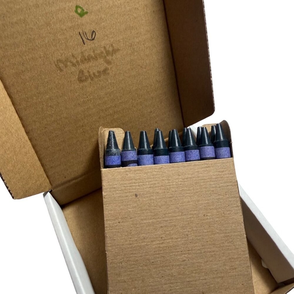 Vintage Hard to Find Crayola Midnight Blue Crayons Bulk Pack Of 16 Art Supplies - Picture 4 of 4
